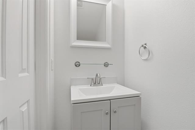 Building Photo - 1122 Bethel School Ct