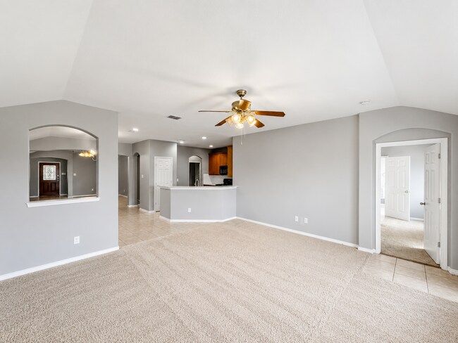 Building Photo - 10420 Devin Ln