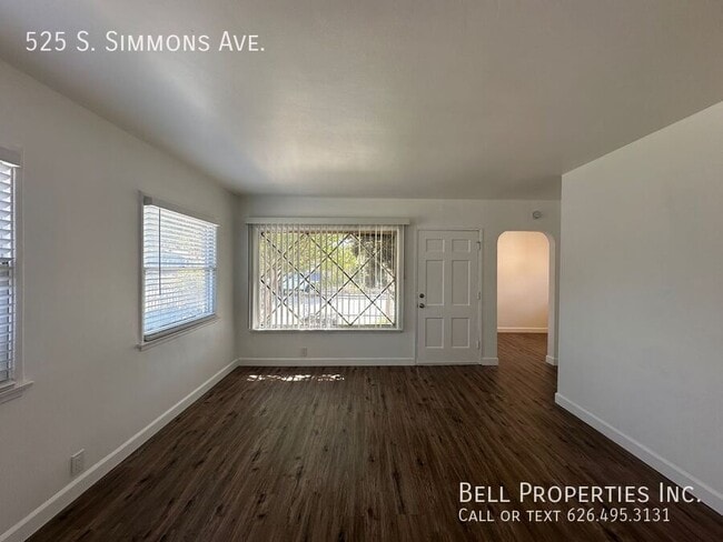 Building Photo - 525 Simmons Ave