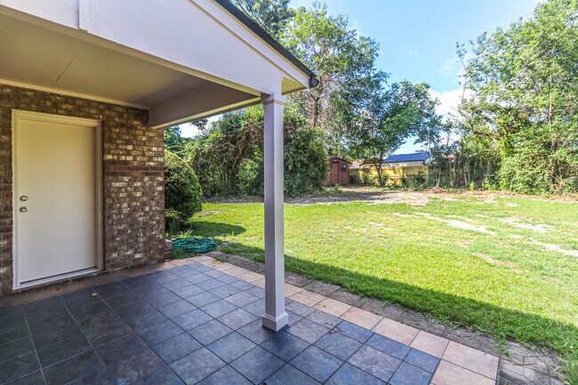 Building Photo - 3932 Creekwood Ln
