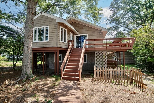 Building Photo - 12182 Heron Dr