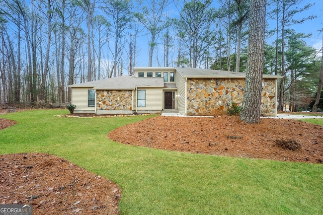 Building Photo - 145 Whitney Way