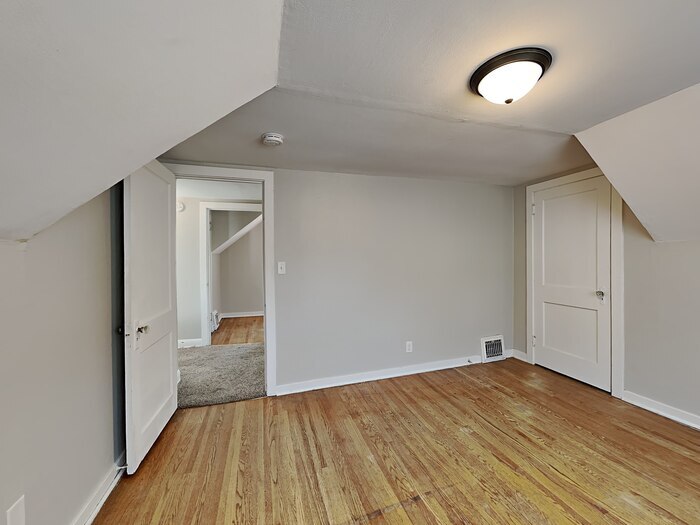 Building Photo - 1697 Payne Ave