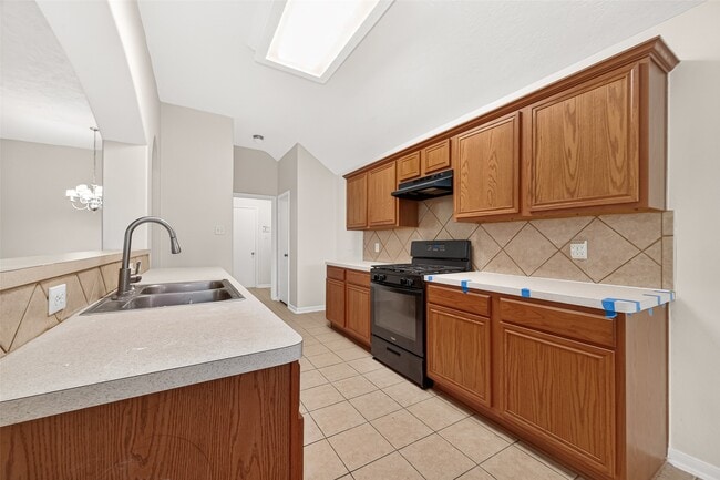 Building Photo - 13006 Rose Landing Dr