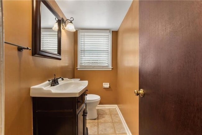 Building Photo - 3082 Briarleaf Dr