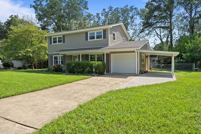 Building Photo - 505 NW Forrest Pk Ct