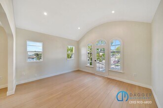 Building Photo - 2800 Winter St