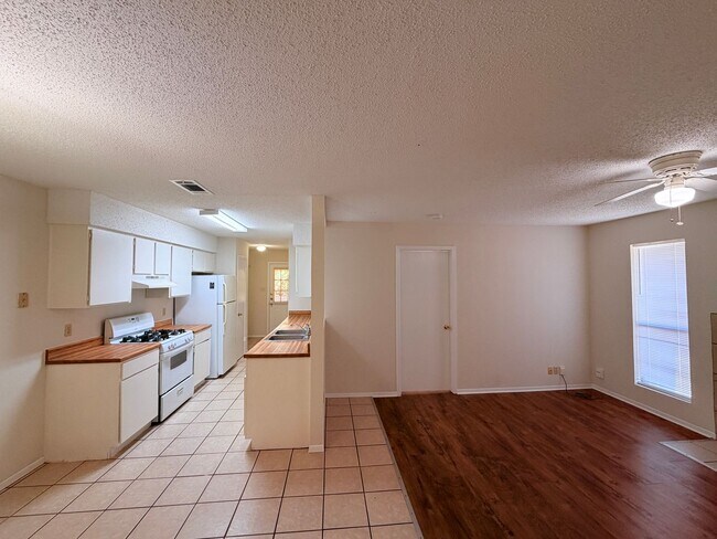 Building Photo - 2303 Whitlow Cove