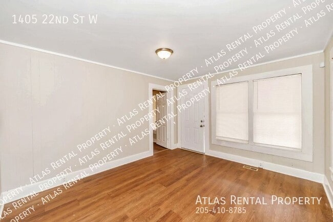 Building Photo - 1405 22nd St W