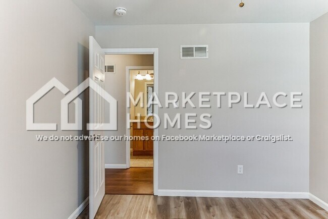 Building Photo - 4259 Green Grove Ct