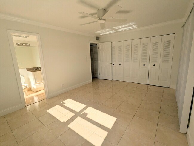 Building Photo - 60 Andover C