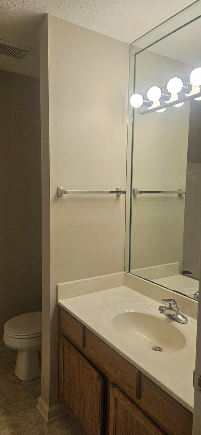 Building Photo - 1020 Bryce Point