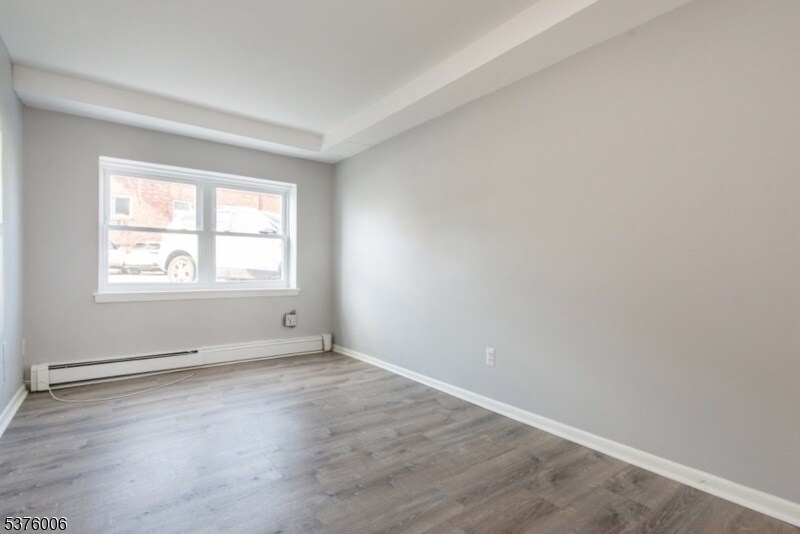 Building Photo - 197 N Beverwyck Rd