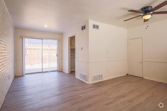 Building Photo - 1303 65th Dr