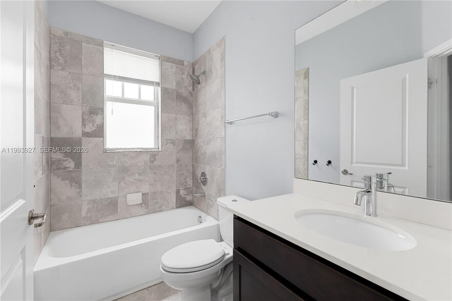 Building Photo - 4813 NW 48th Ter