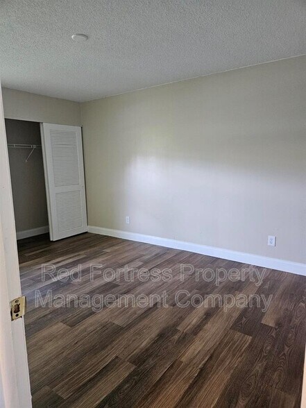 Building Photo - 15836 Keygrass Ln