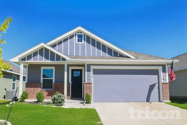Building Photo - 5205 Longshadow Dr