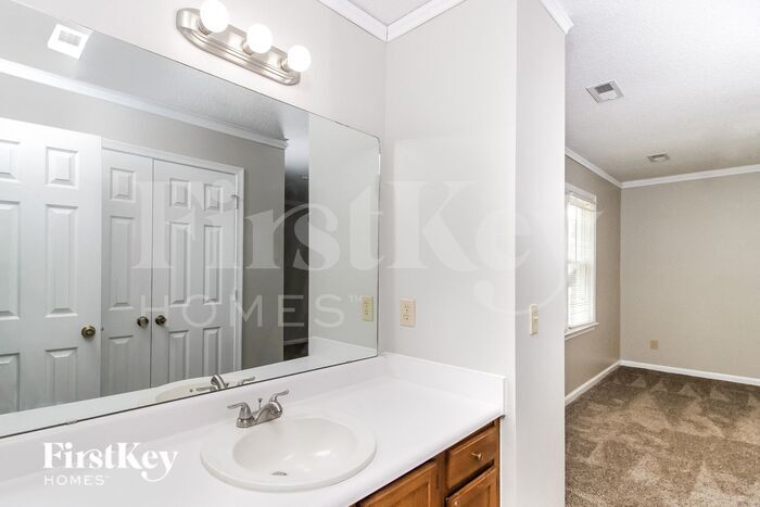 Building Photo - 2 Hickory Knoll Ct