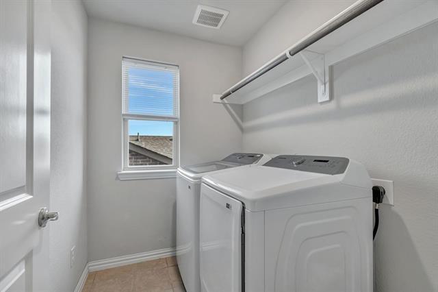 Building Photo - 2019 Tawakoni Dr