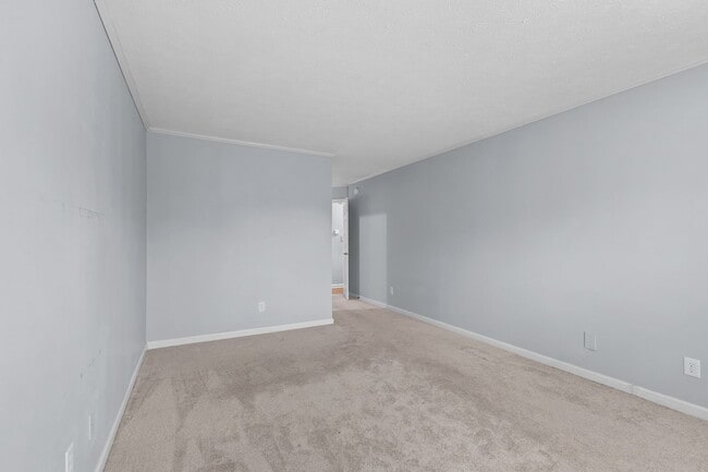 Building Photo - 778 Kingston Cir