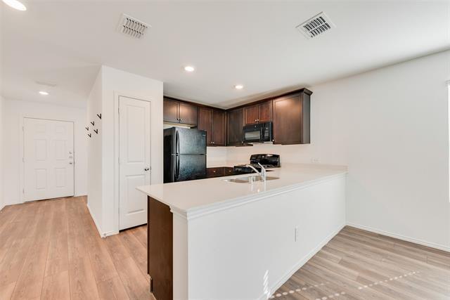 Building Photo - 2911 Bronte Blvd