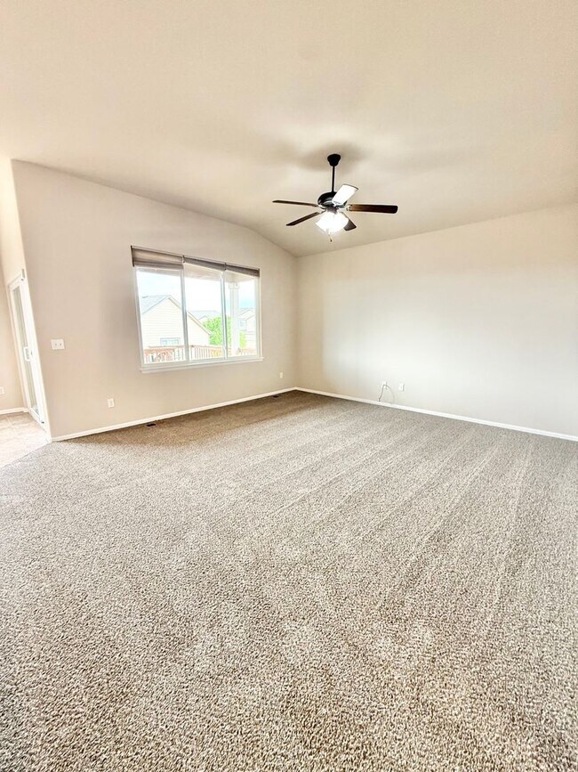 Building Photo - Move in ready home on Keagster