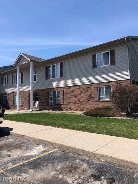 Building Photo - 2 br, 1 bath Apartment - The Woods Apartments