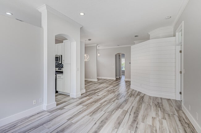 Building Photo - 146 Monterey Pointe Dr