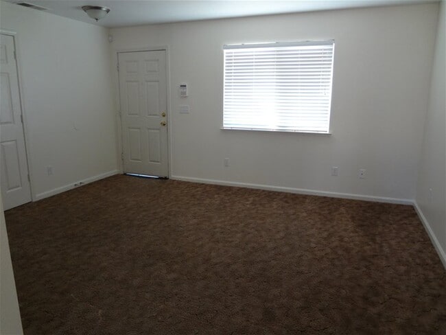 Building Photo - 5624 Arboga Rd