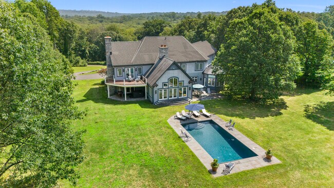 Primary Photo - 85 Banks Rd