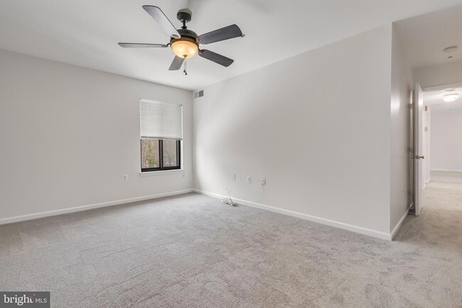 Building Photo - 7806 Hanover Pkwy