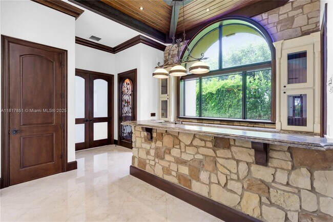 Building Photo - 9801 SW 60th Ct