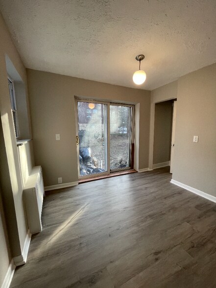Building Photo - 3450 Clifton Ave