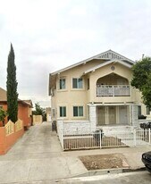 Building Photo - 4433 3/4 Towne Ave