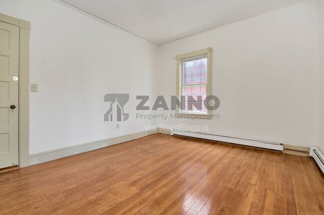 Building Photo - 19 Arnold St