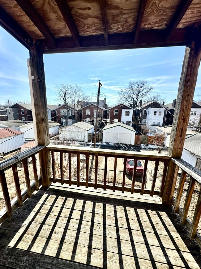 Building Photo - 4930 Tholozan Ave