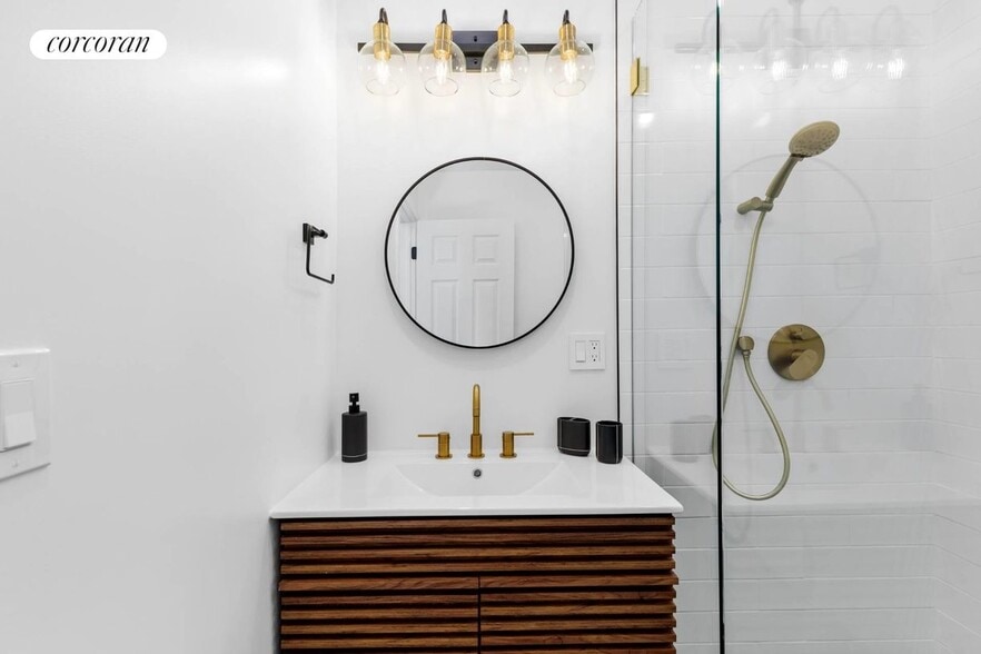 Building Photo - 17 Oceanview Rd