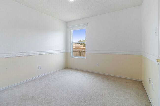 Building Photo - 6717 Waterhill Ln