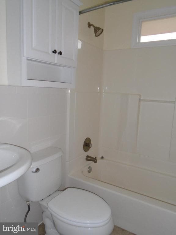 Building Photo - 10205 Tanager Ln
