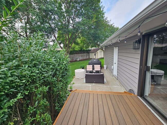 Building Photo - Beautifully Remodeled Home in the Valley