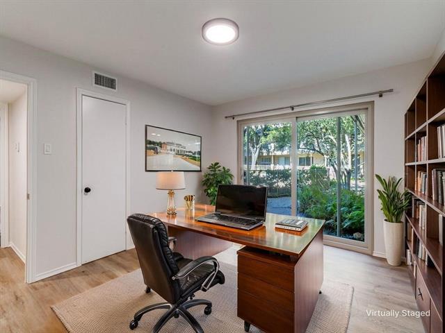 Building Photo - 11108 Valleydale Dr