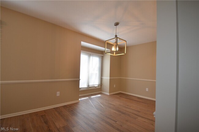 Building Photo - 6933 W Fitzwater Rd