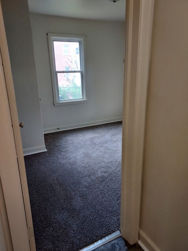 Building Photo - 1428 Mulberry St