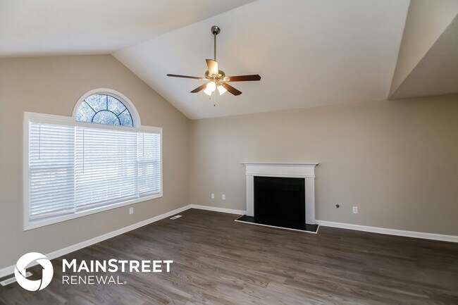 Building Photo - 407 Due W Pl