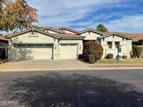 Building Photo - 474 W Seagull Dr