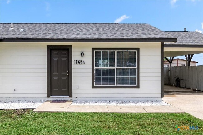 Building Photo - 108 Gm Ln