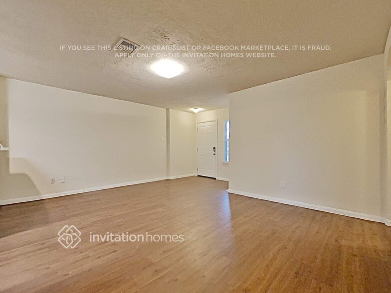 Building Photo - 12002 Jillian Crossing Dr