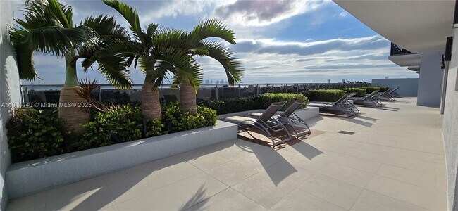 Building Photo - 7901 Hispanola Ave