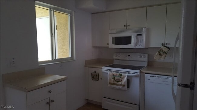 Building Photo - 8555 Bernwood Cove Loop