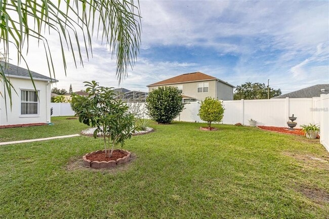 Building Photo - 411 Tamarind Parke Ln